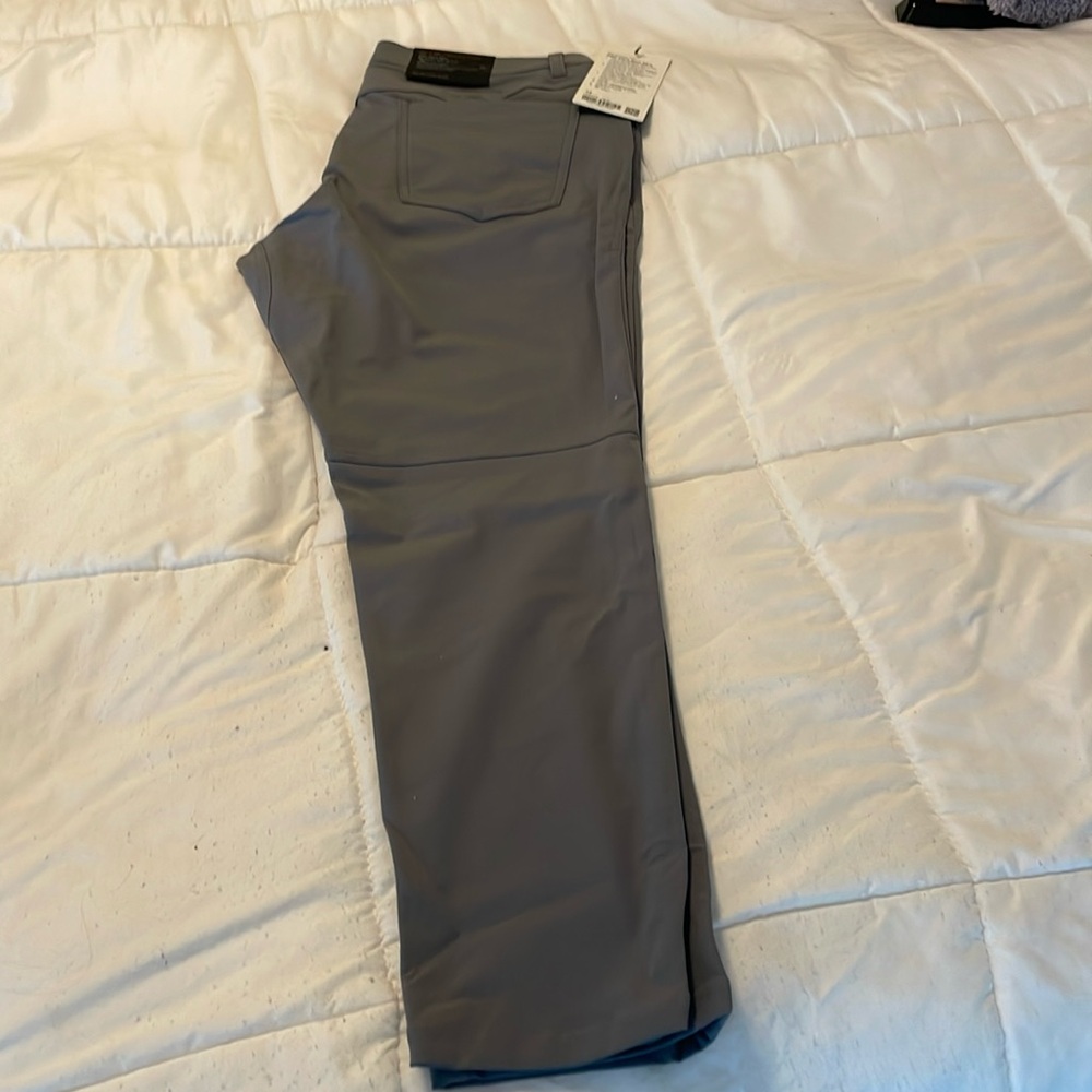 Lululemon ABC Slim fit pant, 34 waist